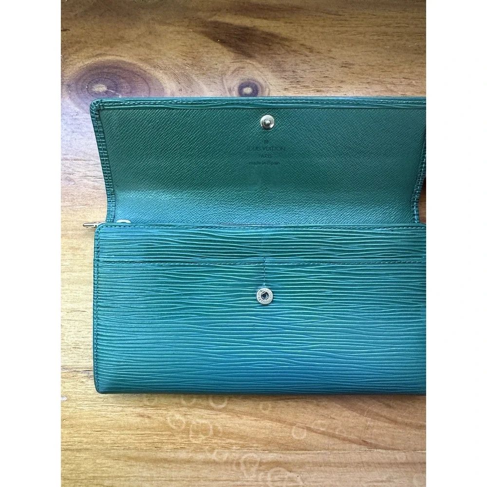 LOUIS VUITTON‎ Long Wallet Epi Porneo Green Women's Inner Zipper Pre-owned